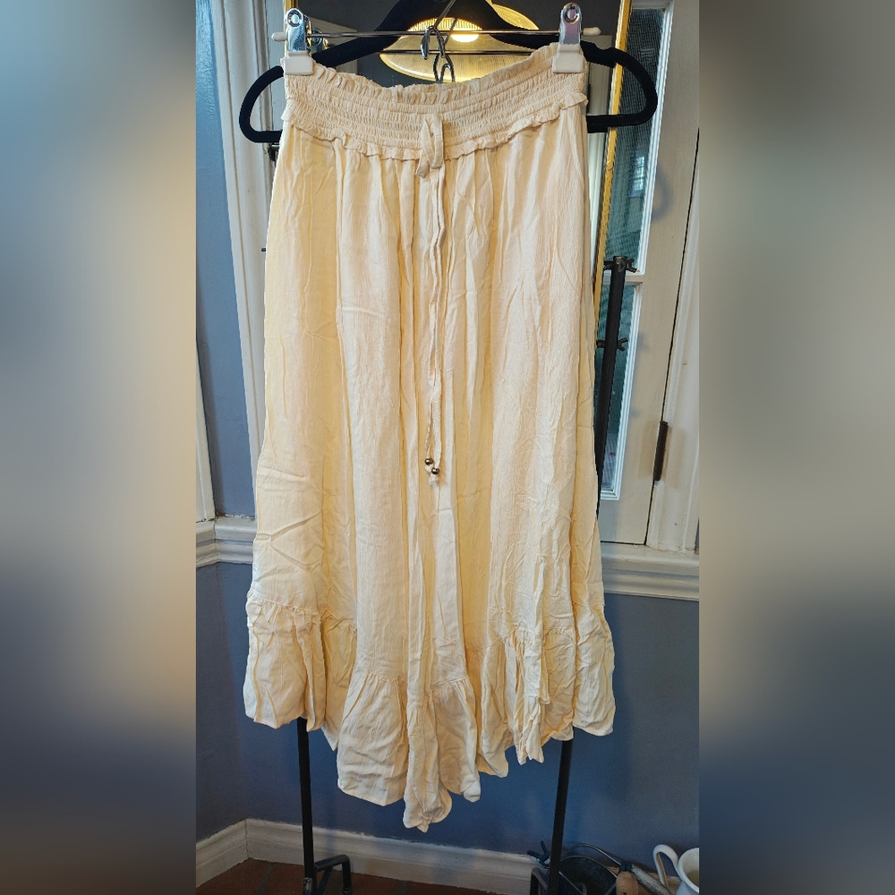 Angie Bohemian Cream Ruffle Hem Women's Skirt, NWT, Large - Picture 5 of 9